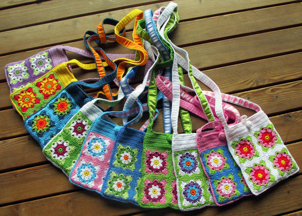 ten colourful purses